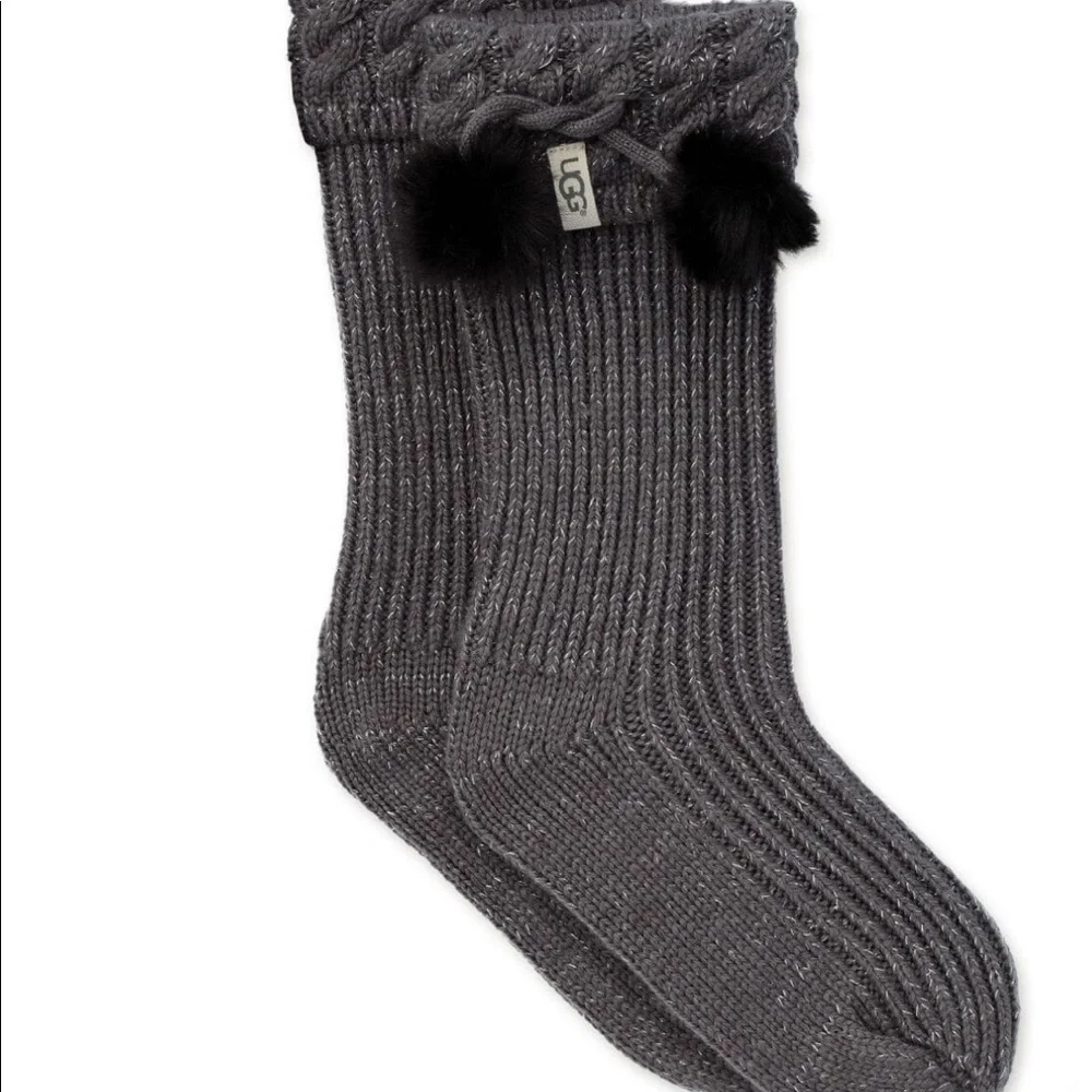 HP🎉🎉Adorable UGG Pom Pom Boot Socks